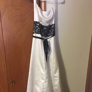 Simple wedding dress